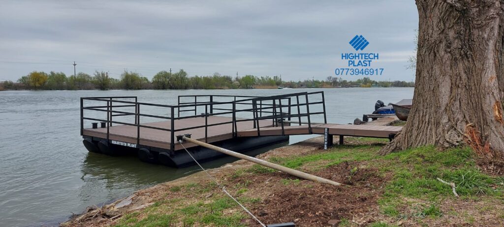 Cum se autorizează un ponton plutitor în România
